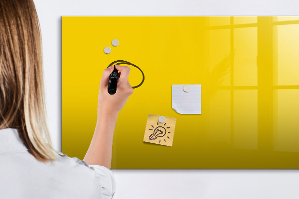 Decoratief glazen wandbord beschrijfbaar en magnetisch Een kleurrijk prikbord voor notities en foto's