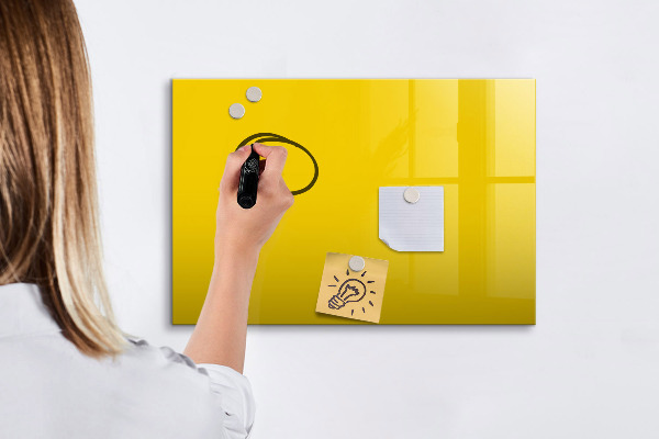 Decoratief glazen wandbord beschrijfbaar en magnetisch Een kleurrijk prikbord voor notities en foto's