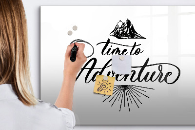 Decoratief glazen wandbord beschrijfbaar en magnetisch Tijd voor avontuur en herinneringen.