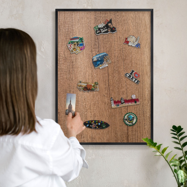 Wandbord voor magneten in een zwarte lijst Houtstructuur