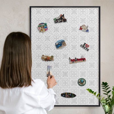 Wandbord voor magneten in een zwarte lijst Geometrische symmetrie