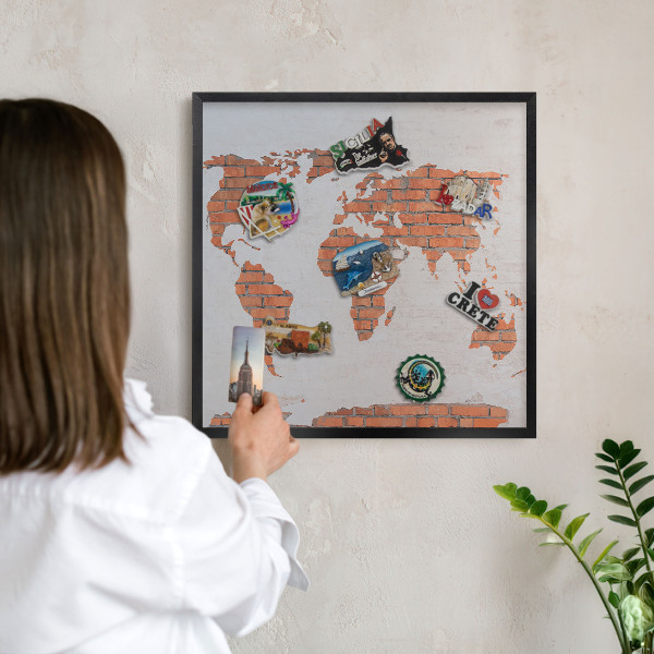 Wandbord voor magneten in een zwarte lijst Bakstenen plattegrond