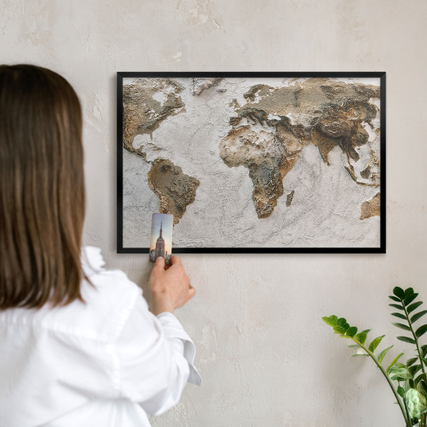 Wandbord voor magneten in een zwarte lijst Reliëfkaart