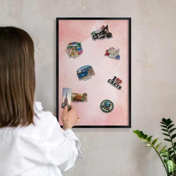 Wandbord voor magneten in een zwarte lijst Subtiele elegantie