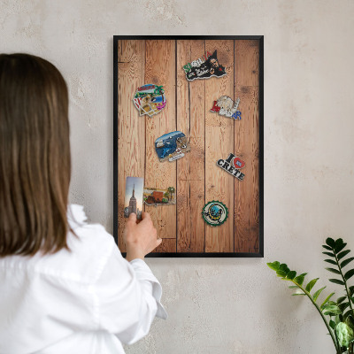Wandbord voor magneten in een zwarte lijst Houten planken
