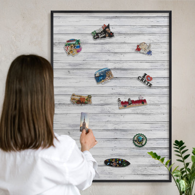 Wandbord voor magneten in een zwarte lijst Licht hout