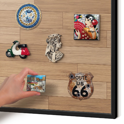 Wandbord voor magneten in een zwarte lijst Houten patroon