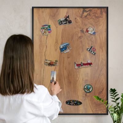 Wandbord voor magneten in een zwarte lijst Natuurlijk hout