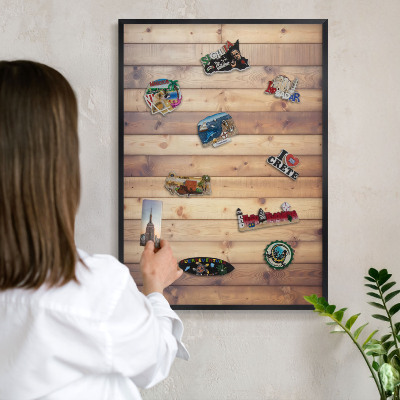 Wandbord voor magneten in een zwarte lijst Houten planken