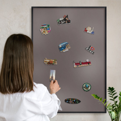 Wandbord voor magneten in een zwarte lijst Vervaagd bruin