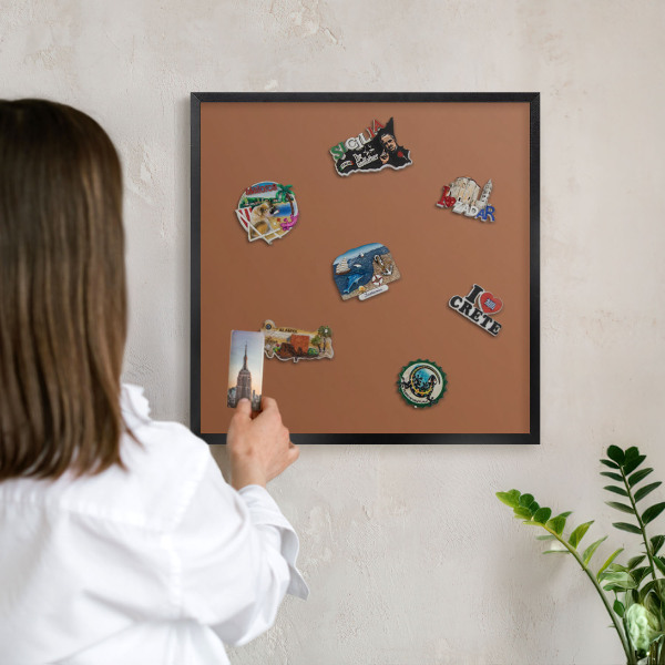 Wandbord voor magneten in een zwarte lijst Donkeroranje