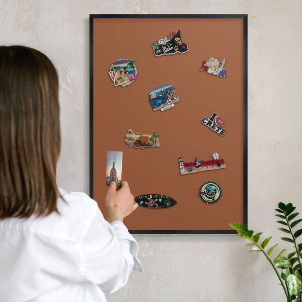 Wandbord voor magneten in een zwarte lijst Donkeroranje
