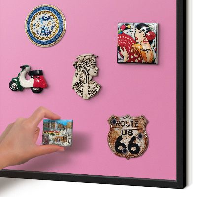 Wandbord voor magneten in een zwarte lijst Koel roze
