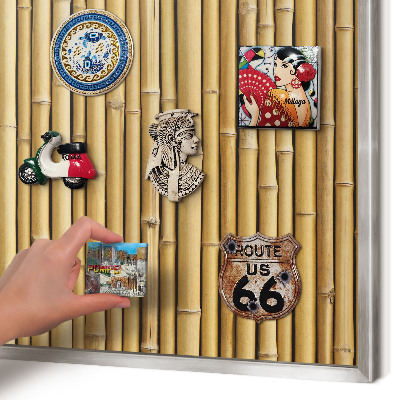Magneetbord voor souvenir magneten met zilveren lijst Bamboe patroon