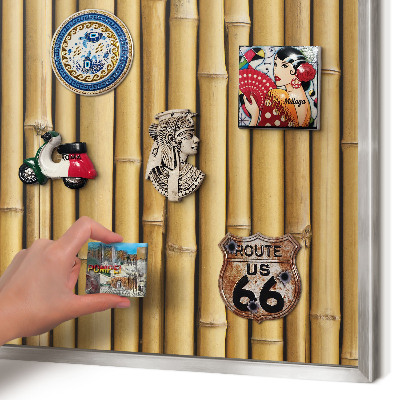 Magneetbord voor souvenir magneten met zilveren lijst Bamboe patroon