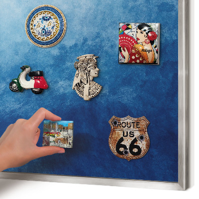 Decoratief metalen magneetbord in een zilveren lijst Blauwe abstracties