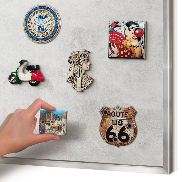 Decoratief metalen magneetbord in een zilveren lijst Grijze elegantie
