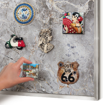 Decoratief metalen magneetbord in een zilveren lijst Marmer met patroon