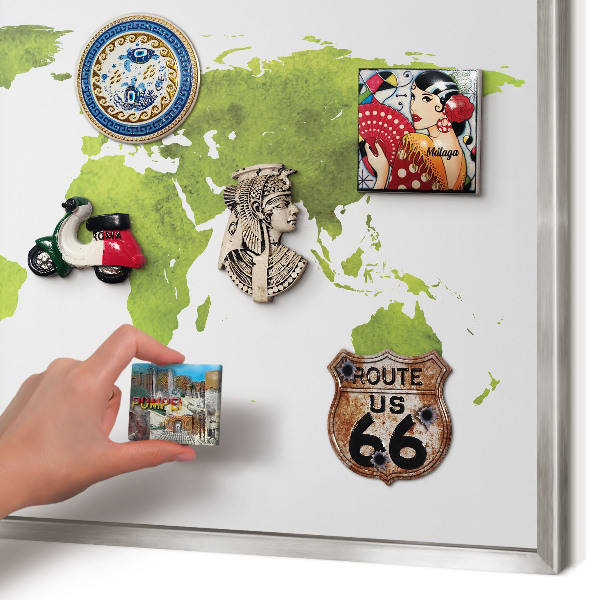 Magneetbord voor souvenir magneten met zilveren lijst Groene kaart