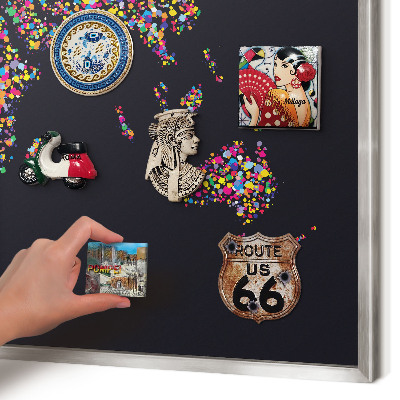 Magneetbord voor souvenir magneten met zilveren lijst Kleurenkaart