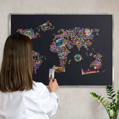 Magneetbord voor souvenir magneten met zilveren lijst Kleurenkaart