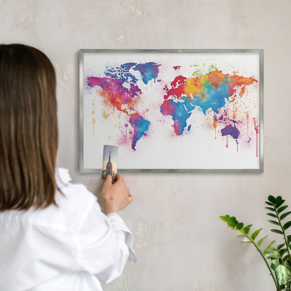 Magneetbord voor souvenir magneten met zilveren lijst Kleurenkaart
