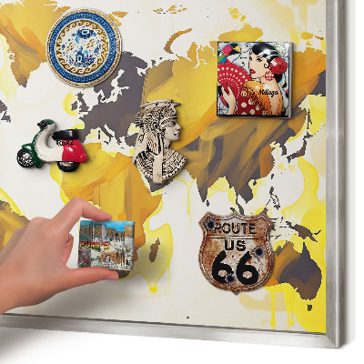 Decoratief metalen magneetbord in een zilveren lijst Wereldkaart