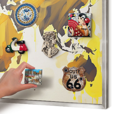 Decoratief metalen magneetbord in een zilveren lijst Wereldkaart