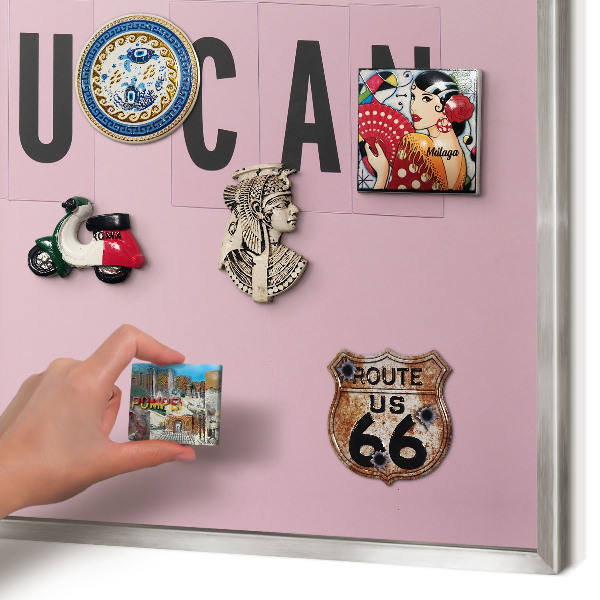 Decoratief metalen magneetbord in een zilveren lijst Motivatie elke dag