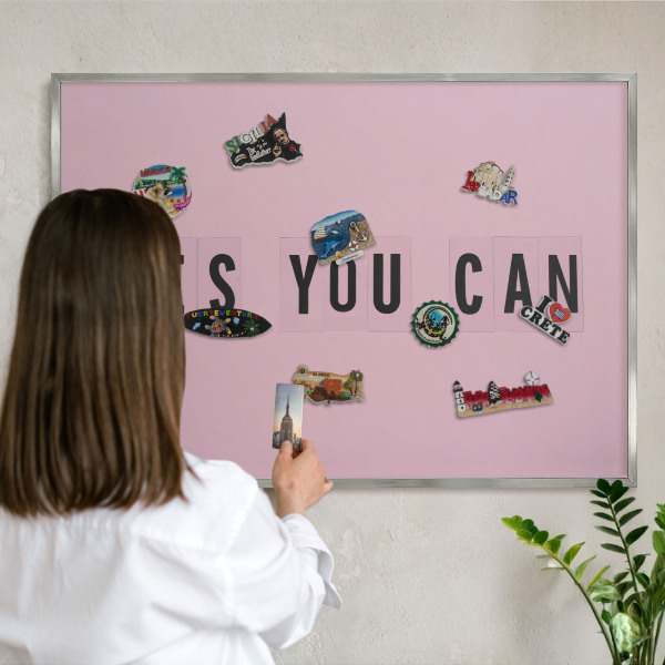 Decoratief metalen magneetbord in een zilveren lijst Motivatie elke dag