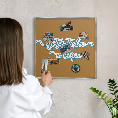 Magneetbord voor souvenir magneten met zilveren lijst Droomreis