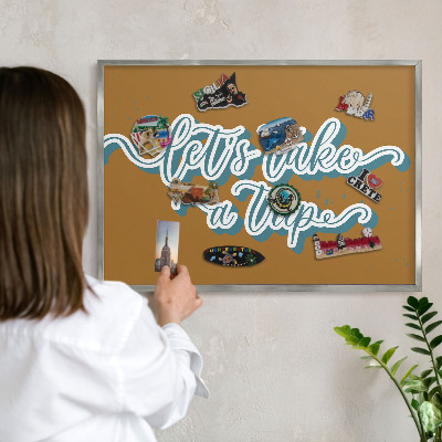 Magneetbord voor souvenir magneten met zilveren lijst Droomreis