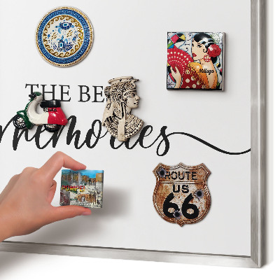 Magneetbord voor souvenir magneten met zilveren lijst Inspirerende herinneringen