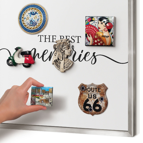 Magneetbord voor souvenir magneten met zilveren lijst Inspirerende herinneringen