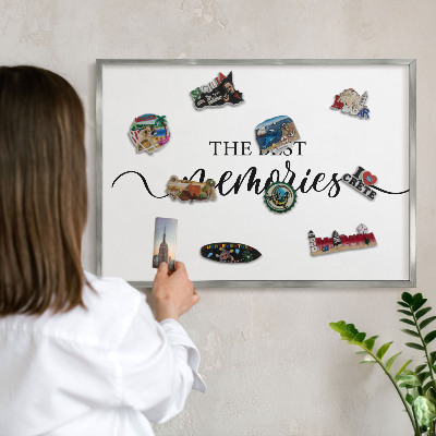 Magneetbord voor souvenir magneten met zilveren lijst Inspirerende herinneringen