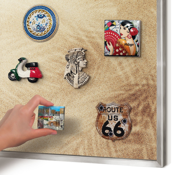 Decoratief metalen magneetbord in een zilveren lijst Zandbladeren