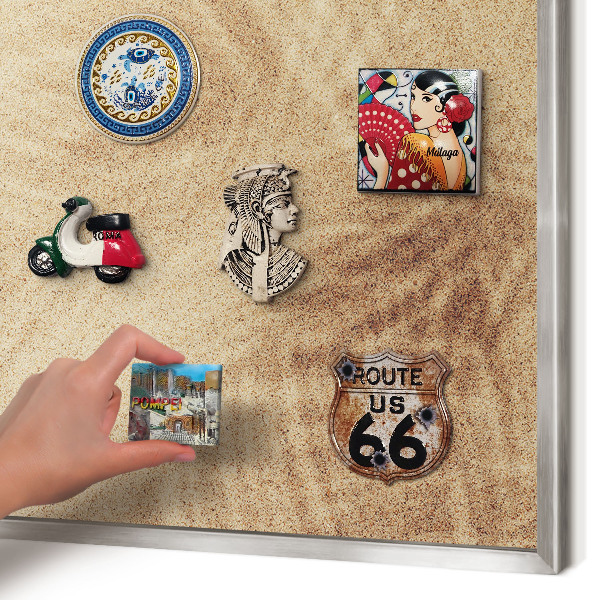 Decoratief metalen magneetbord in een zilveren lijst Zandbladeren