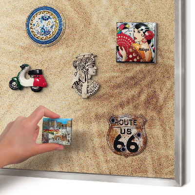 Decoratief metalen magneetbord in een zilveren lijst Zandbladeren
