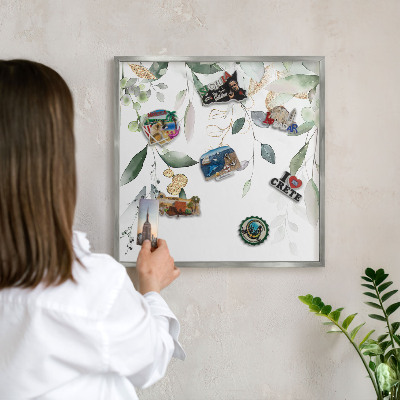 Decoratief metalen magneetbord in een zilveren lijst Groene bladeren