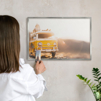 Decoratief metalen magneetbord in een zilveren lijst Retro reizen