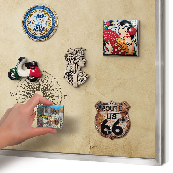 Decoratief metalen magneetbord in een zilveren lijst Windroos