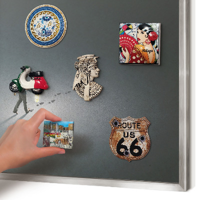 Magneetbord voor souvenir magneten met zilveren lijst Nachtwandeling