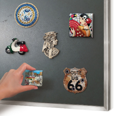 Magneetbord voor souvenir magneten met zilveren lijst Nachtwandeling