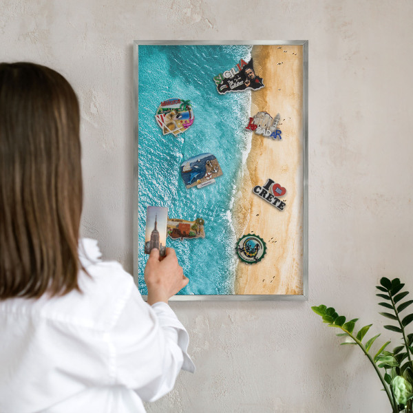Decoratief metalen magneetbord in een zilveren lijst Zee en strand