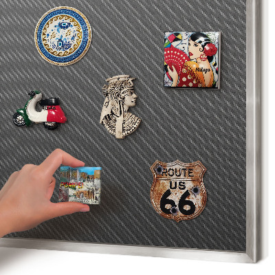 Decoratief metalen magneetbord in een zilveren lijst Geometrische textuur