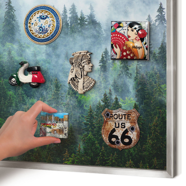 Decoratief metalen magneetbord in een zilveren lijst Mysterieus bos