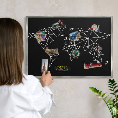 Decoratief metalen magneetbord in een zilveren lijst Wereldkaart