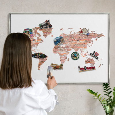 Magneetbord voor souvenir magneten met zilveren lijst Bakstenen plattegrond