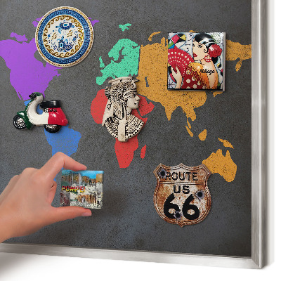 Magneetbord voor souvenir magneten met zilveren lijst Kleurenkaart