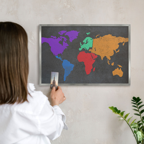 Magneetbord voor souvenir magneten met zilveren lijst Kleurenkaart